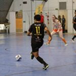 Brusque confirma força no futsal feminino e garante vaga nas quartas do Jasc