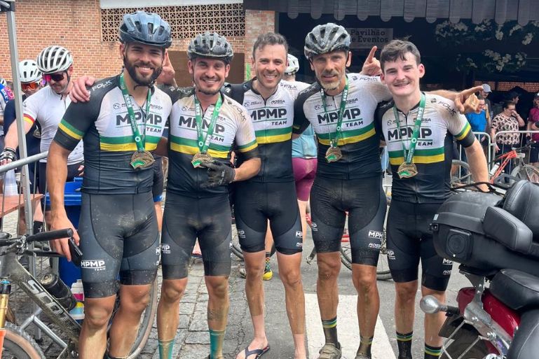 Equipe brusquense domina última etapa do Desafio Soul Vale Europeu 2025 em Timbó