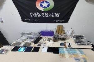 Polícia Militar de Gaspar apreende mais de 12 kg de drogas em operação contra o tráfico