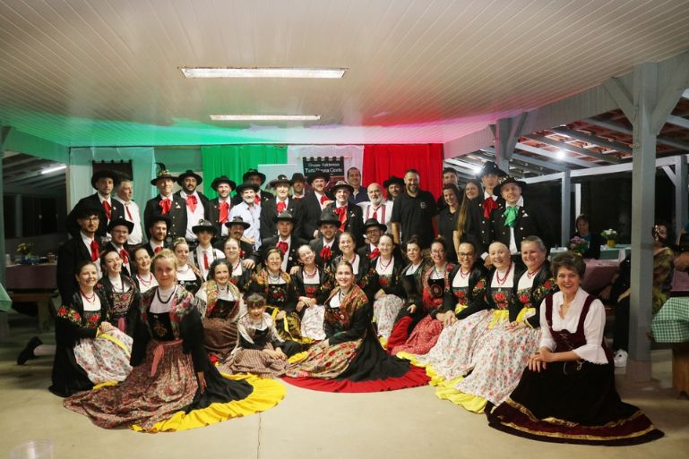 Guabiruba recebe Gruppo Folk di Castello Tesino e celebra intercâmbio cultural com a Itália