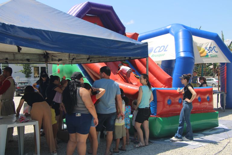 Super Sábado movimenta bairro Dom Joaquim com serviços e lazer para a população