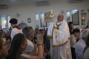 Comunidade se reúne para celebrar padroeiro no bairro São Luiz
