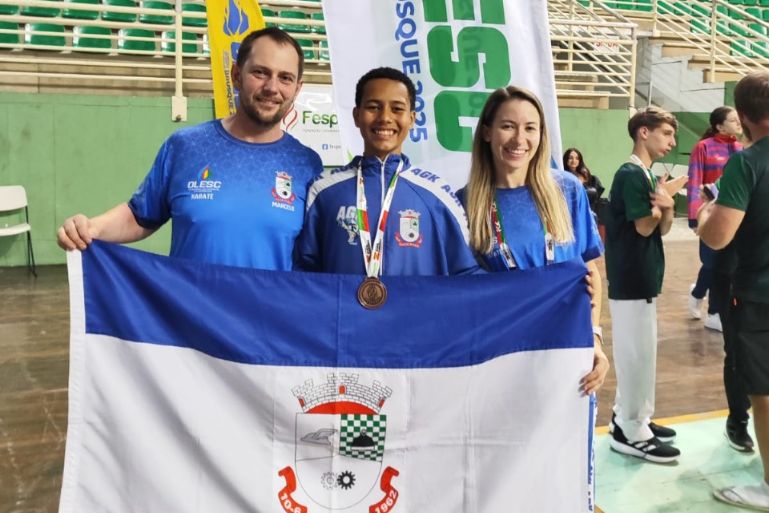 Atleta guabirubense conquista medalha de bronze na Olesc 2025