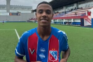 Carlos Renaux confirma renovação de Guga até 2026