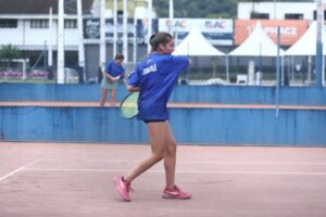 Itajaí conquista o título do tênis feminino na Olesc 2025