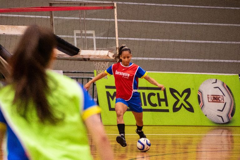 Barateiro Havan Futsal recebe as Leoas da Serra pela final do estadual