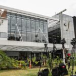 Bolsonaro apresenta crise de soluços e pressão alta após procedimento