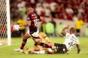 Flamengo derrota o Ceará e coroa ano mágico com título Brasileiro