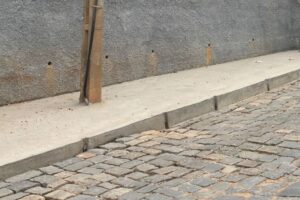Prefeitura inicia notificações para regularização de calçadas em Brusque