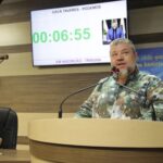 Cacá Tavares destaca a solenidade do programa “Aluno Nota Dez” de 2025