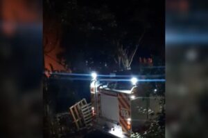 VÍDEO: Bombeiros são acionados para ocorrência de incêndio em Brusque