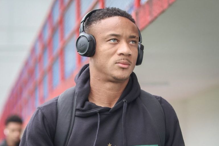 Brusque FC anuncia retorno do atacante Clinton