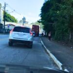 Trânsito lento e congestionamento marcam a manhã no Bairro Azambuja; saiba o motivo
