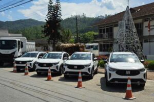 Botuverá reforça frota da saúde com quatro veículos novos