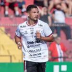 Brusque acerta contratação do lateral-direito Pedro Medeiros