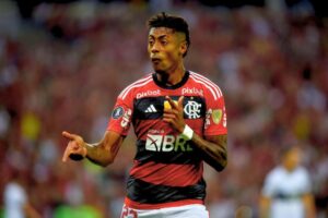 Justiça torna Bruno Henrique réu por estelionato