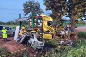 Quatro pessoas morrem em grave acidente na BR-040