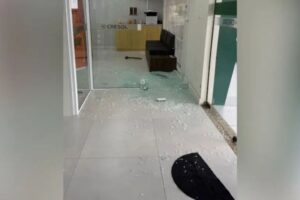 Bandidos armados invadem cooperativa, rendem funcionários e fogem com dinheiro em SC