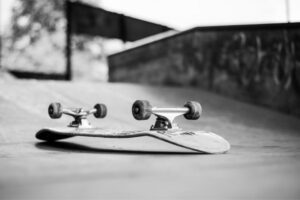 Jovem morre após queda de skate e bater a cabeça na Grande Florianópolis