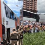 10 torcedores são presos e 6 ficam feridos após confronto na BR-101, informa PM