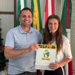 Prefeitura de Botuverá formaliza contratos da Lei Aldir Blanc 2025