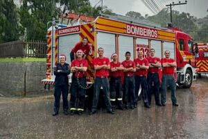 Campanha ‘Natal Solidário’ do Corpo de Bombeiros entrega brinquedos em Brusque