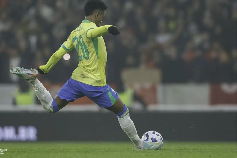 Brasil encerra 2025 na 5ª posição do ranking de seleções da Fifa