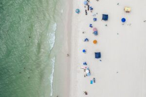 VAI CURTIR A PRAIA? Saiba como está a qualidade d’água em SC