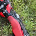 Queda de moto na BR-470 deixa duas pessoas feridas em Ilhota