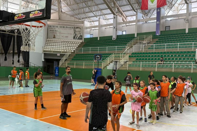 SER Brusque encerra temporada 2025 com festa, integração e mais de 170 crianças na Arena Brusque