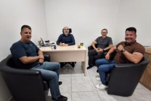 Delegação de Criciúma realiza visita técnica à Setram de Brusque