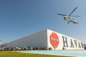 Havan leva clientes para sobrevôo especial no aniversário de Barra Velha