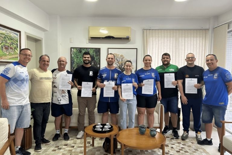 Guabiruba formaliza Bolsa-Técnico 2026 e reforça apoio ao esporte