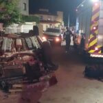 Mulher morre após colisão entre três veículos e capotamento em Videira