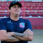 Carlos Renaux anuncia saída do técnico Diego Corrêa às vésperas de jogo decisivo