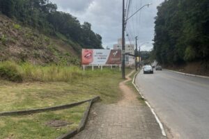 Brusque já soma 385 imóveis fiscalizados por situação de calçadas e terrenos