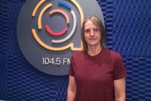 Secretária garante escolas prontas e kits entregues no primeiro dia de aula em Guabiruba