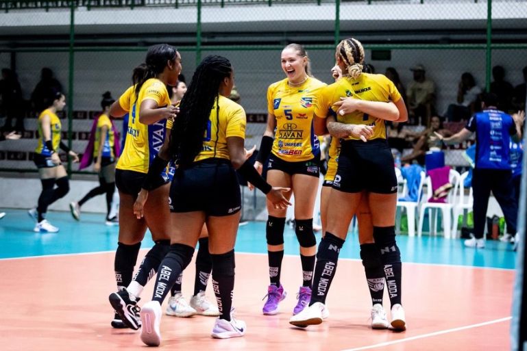 Abel Moda Vôlei vence fora de casa e mantém invencibilidade na Superliga B