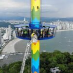 Equipamento trava e turistas são resgatados a 39 metros de altura em  BC