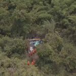 Três morrem em queda de helicóptero no Rio; aeronave havia acabado de abastecer