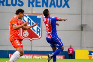 Carlos Renaux marca primeiro gol no Catarinense, mas empata com Camboriú