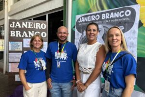 CAPS e Consultório de Rua promovem ação do Janeiro Branco na Praça da Cidadania