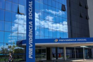 Alerta de golpe: INSS não liga para fazer prova de vida