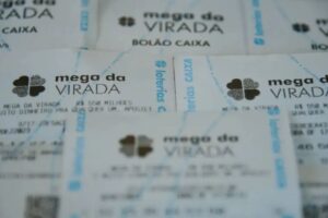 Mega da Virada 2025: seis apostas dividem prêmio recorde de R$ 1 bilhão