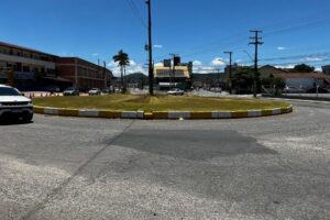 Obra de drenagem altera trânsito nas proximidades da rotatória do Steffen a partir desta quinta-feira