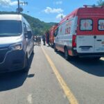 Relato da PM: homem morre atropelado por furgão em marcha à ré