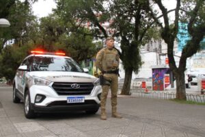 Polícia aplica mais de 4,7 mil multas por uso de drogas em locais públicos em SC