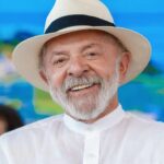 Lula faz cirurgia de catarata no olho esquerdo e já recebe alta