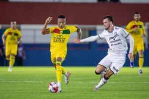 Brusque mostra eficiência, supera o Figueirense e embala no Catarinense