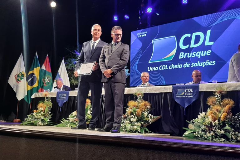 Antônio Roberto Pacheco Francisco assume presidência da CDL Brusque